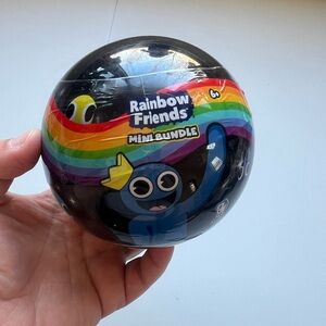 Rainbow Friends Mini Bundle Action Figure Playset: 5-Piece PVC & ABS Figures Set